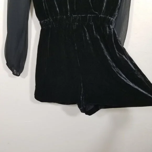 NWT INTERMIX Sophie Velvet Blouson Sleeve Romper Black Size 6